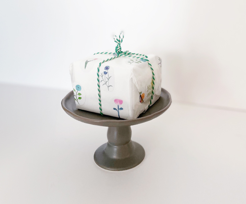 母の日におすすめ♪ かわいい梱包テープを使ったギフトラッピング